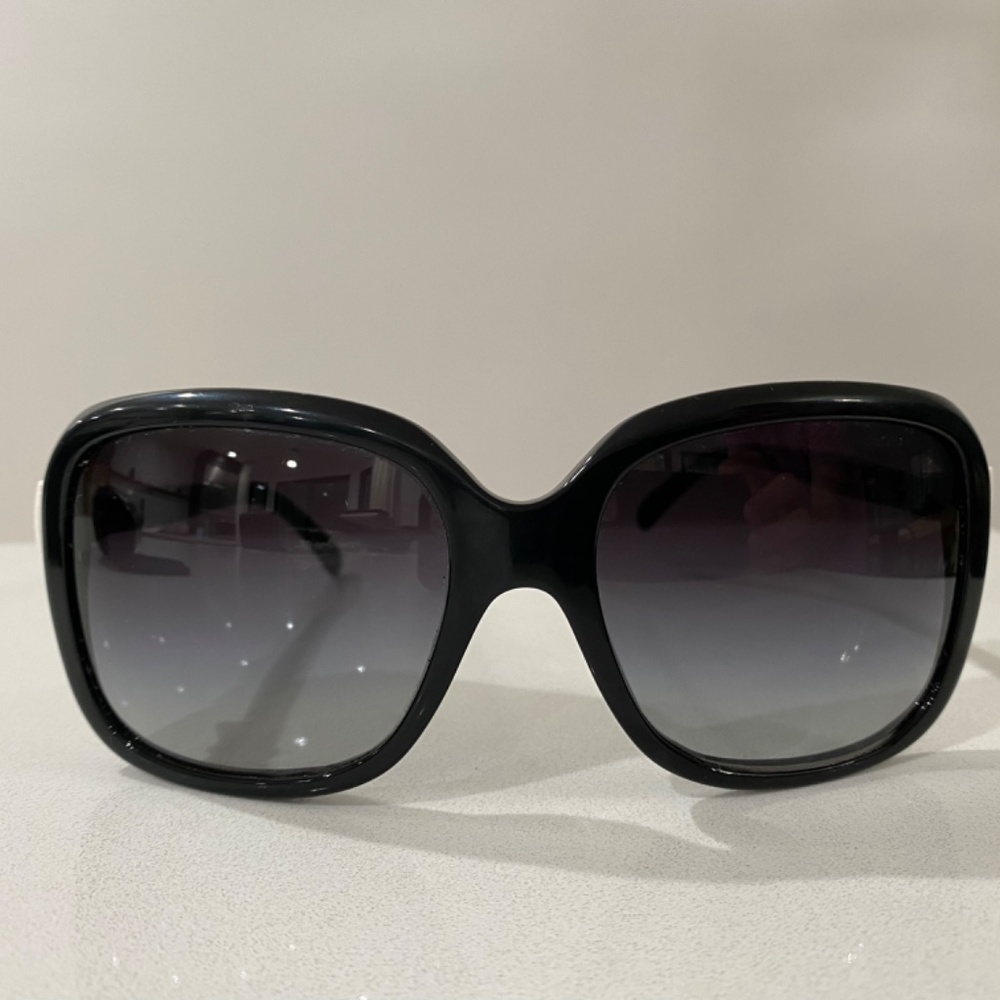 Chanel white bow black sunglasses - Picture 4 of 7